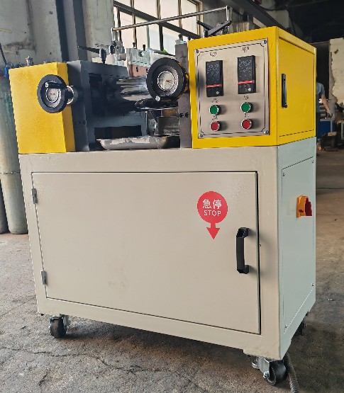 广东实验室炼胶机