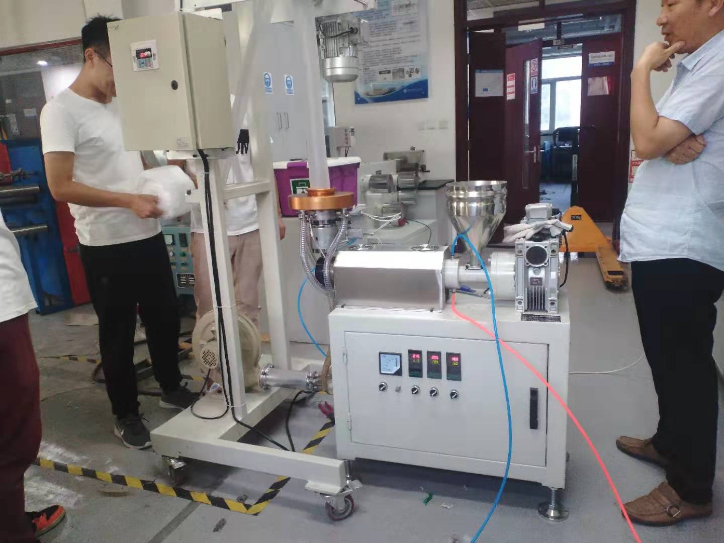 北京小型吹膜机哪里有卖？