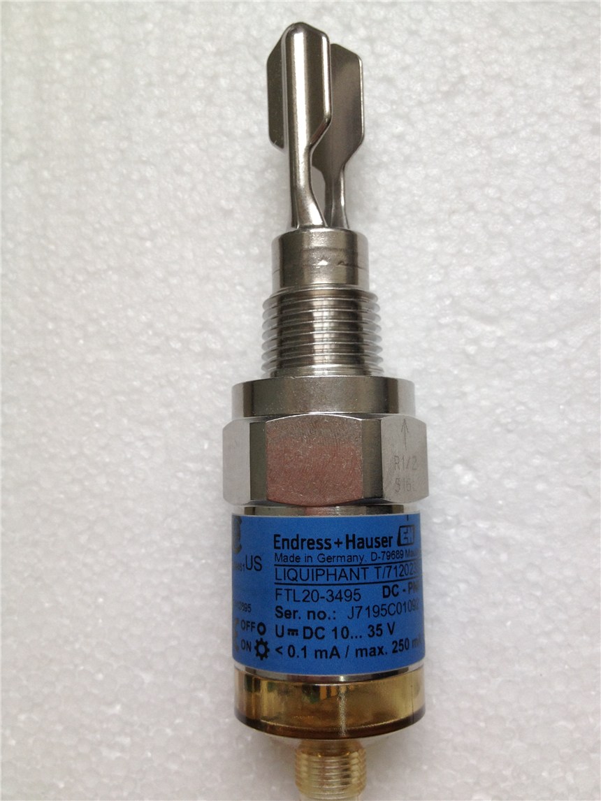 E H	物位计	FMR250-ADE1XCJAA2M