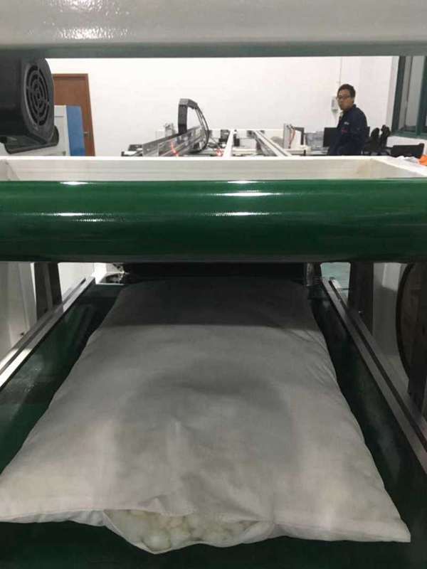 自动化一体缝枕头包装设备流水线