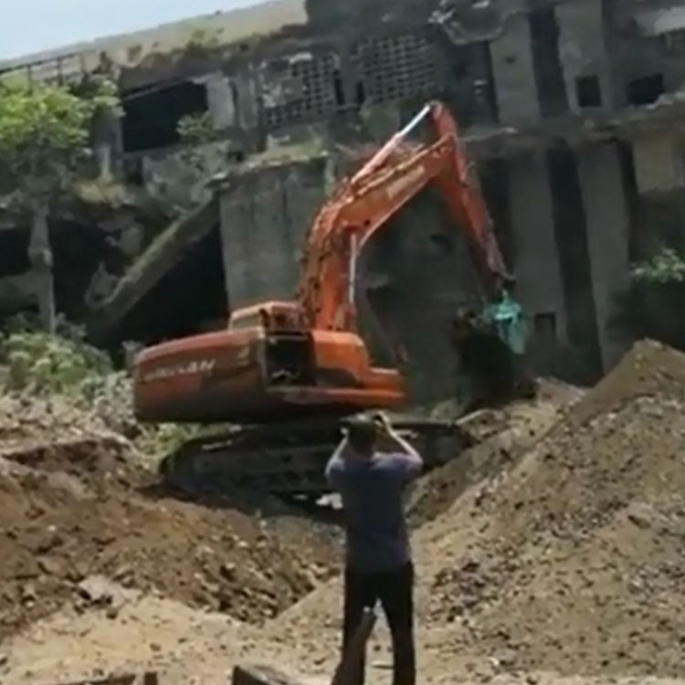 ZS-12挖掘机高频振动筛 挖掘机配套筛分斗厂家直销