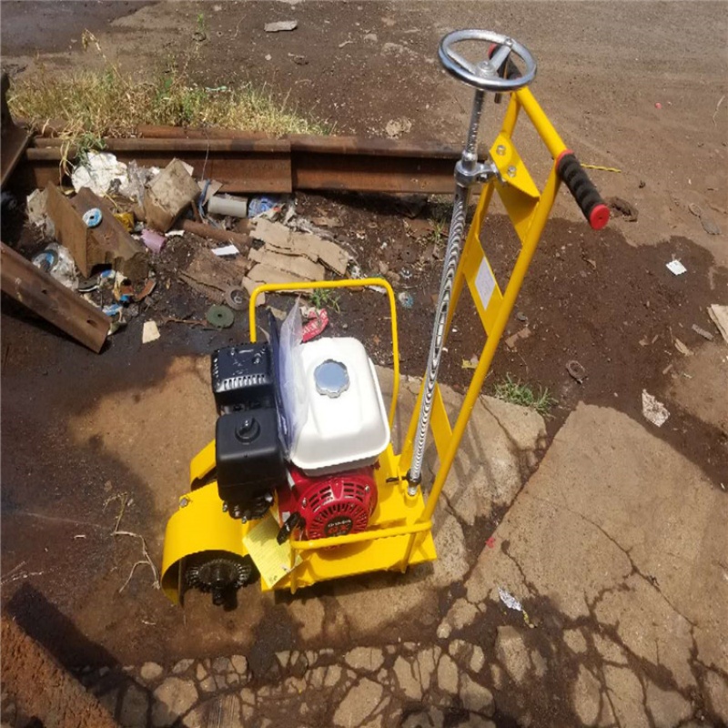 内燃钢轨除锈打磨机