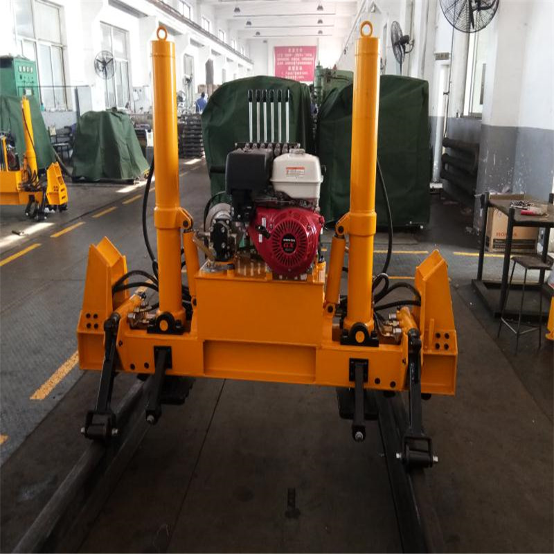 大型液压起拨道机