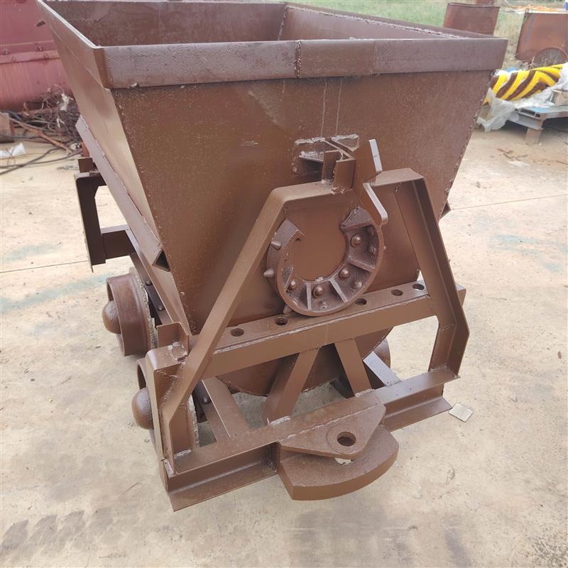 隧道施工渣土翻斗式矿车 低耗易维护 适配电机车牵引短途运输车