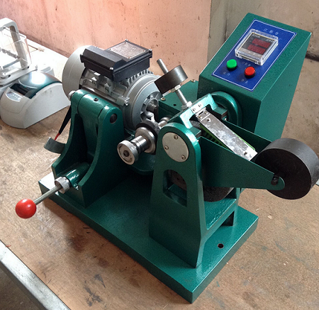 硫化橡胶的耐磨性能试验机