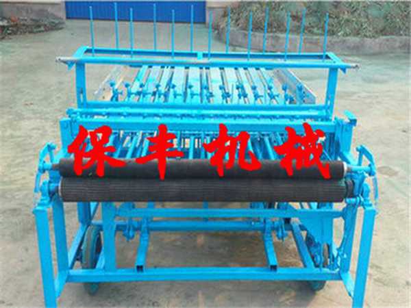保丰自动上线 自动匀草杠杆式转动草帘机 样式新颖不挑扣