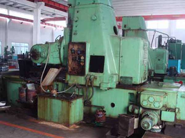 二手俄罗斯2米滚齿机24模