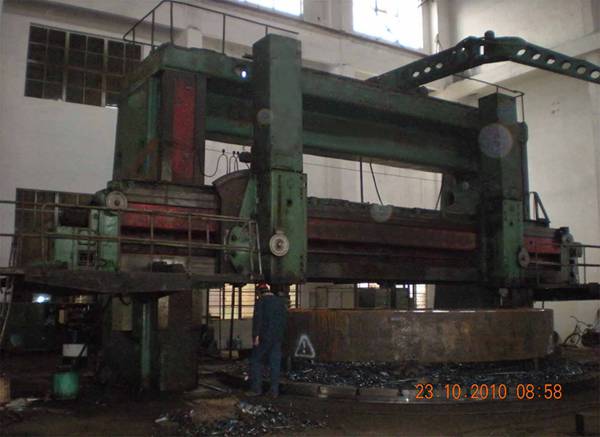 二手俄罗斯8米立车