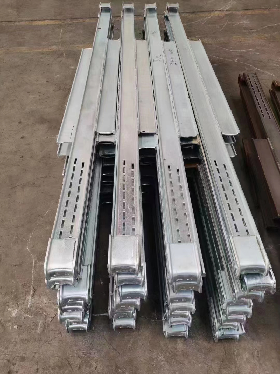 北京河北张家口方柱扣租赁 欢迎联系北京博泰恒源钢构