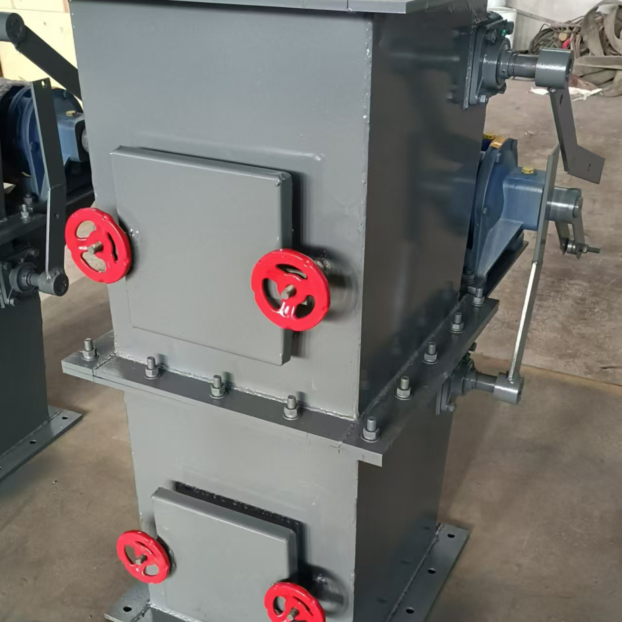 双层电动锁风翻板阀的原理