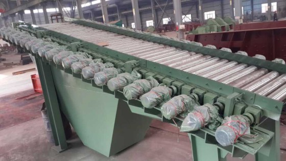 间隙可调式辊筛