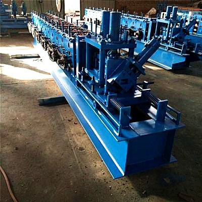 达威-液压数控大棚双膜骨架设备成型带冲孔