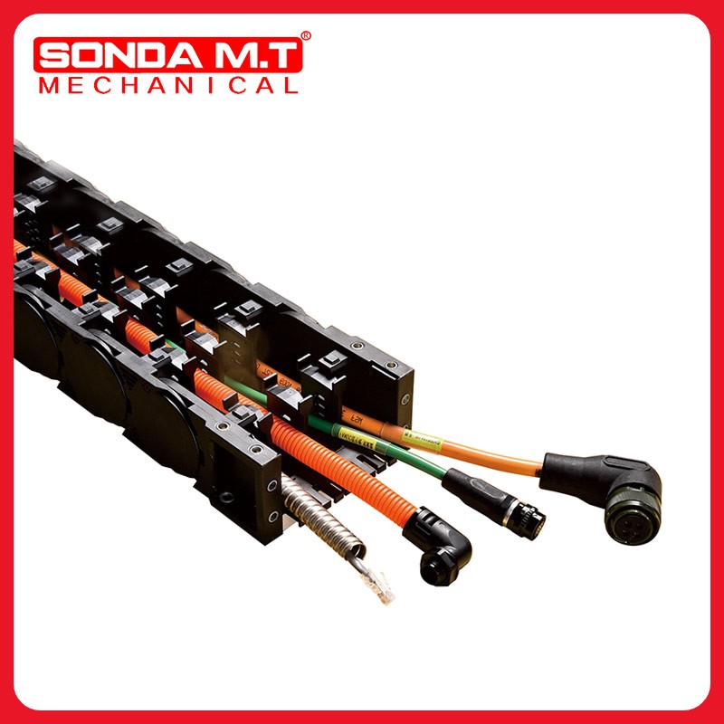 海兴盛达裁切机全黑封闭式拖链厂家