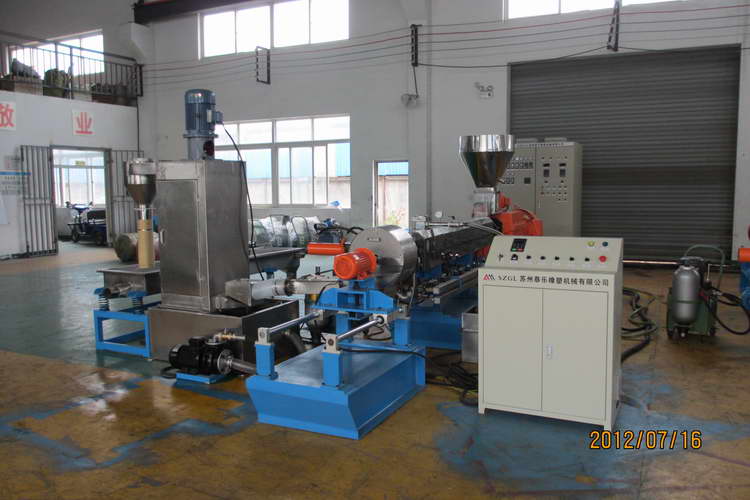 苏州辐照交联电缆料造粒机（商）辐照交联电缆料造粒机