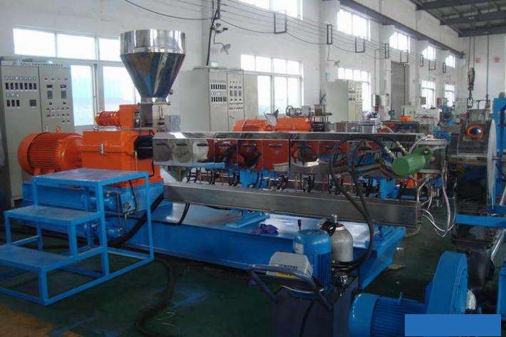 昆山生产低烟无卤电缆料造粒机（优质）低烟无卤电缆料造粒设备