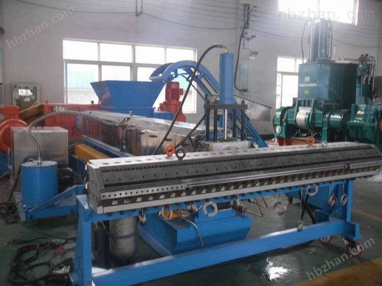 苏州供应EVA汽车隔音垫片材挤出机（优选）EVA汽车隔音垫片材挤出设备