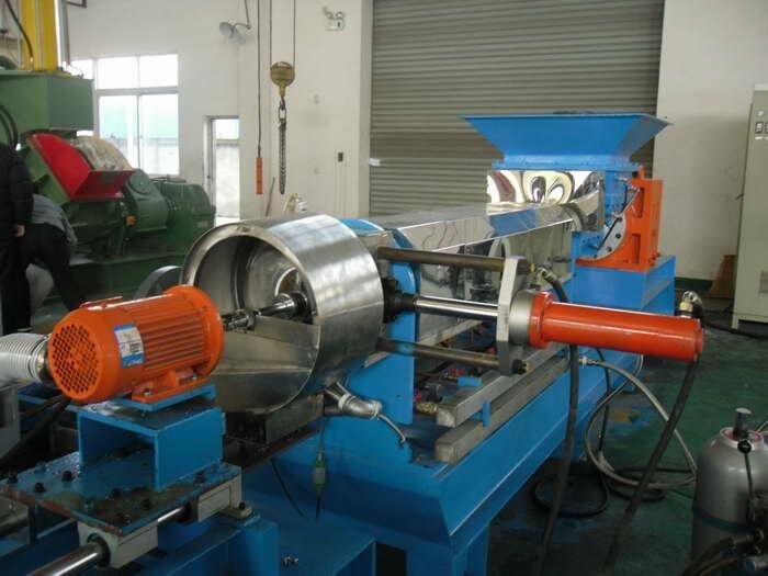 苏州供应PVC电缆料造粒机（优质）PVC电缆料造粒设备