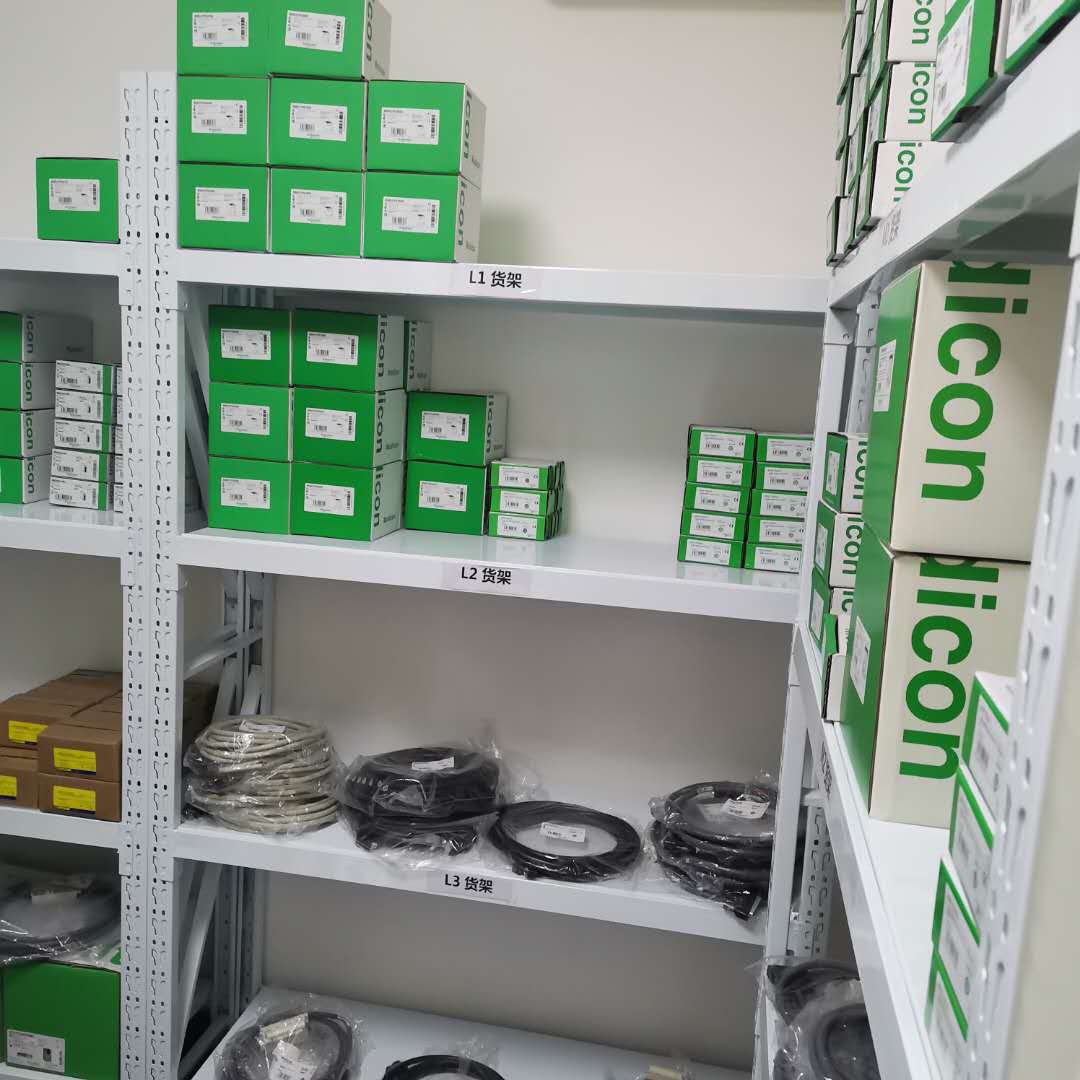 BMXDAI1604	16通道离散量AC输入模块，120VAC，20点端子块