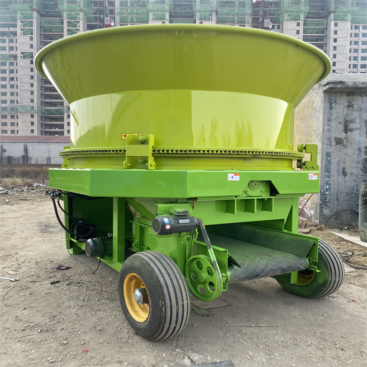 圆盘式牧草饲料粉碎机 方捆草料粉草机