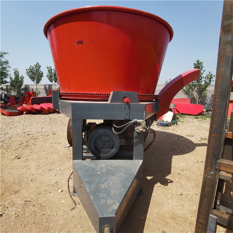 大型多功能秸秆粉碎机 圆盘下出料稻草梱粉草机