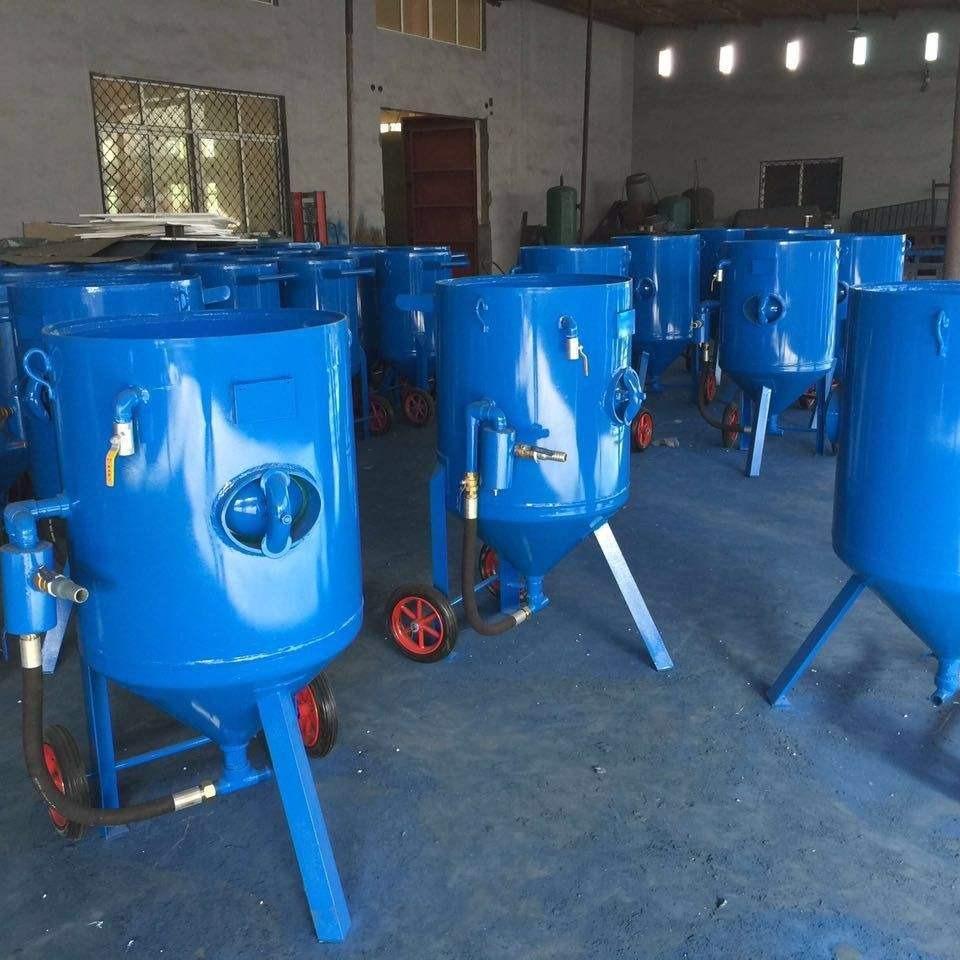 厂家供应移动式户外打砂机钢结构工程除锈翻新喷砂机