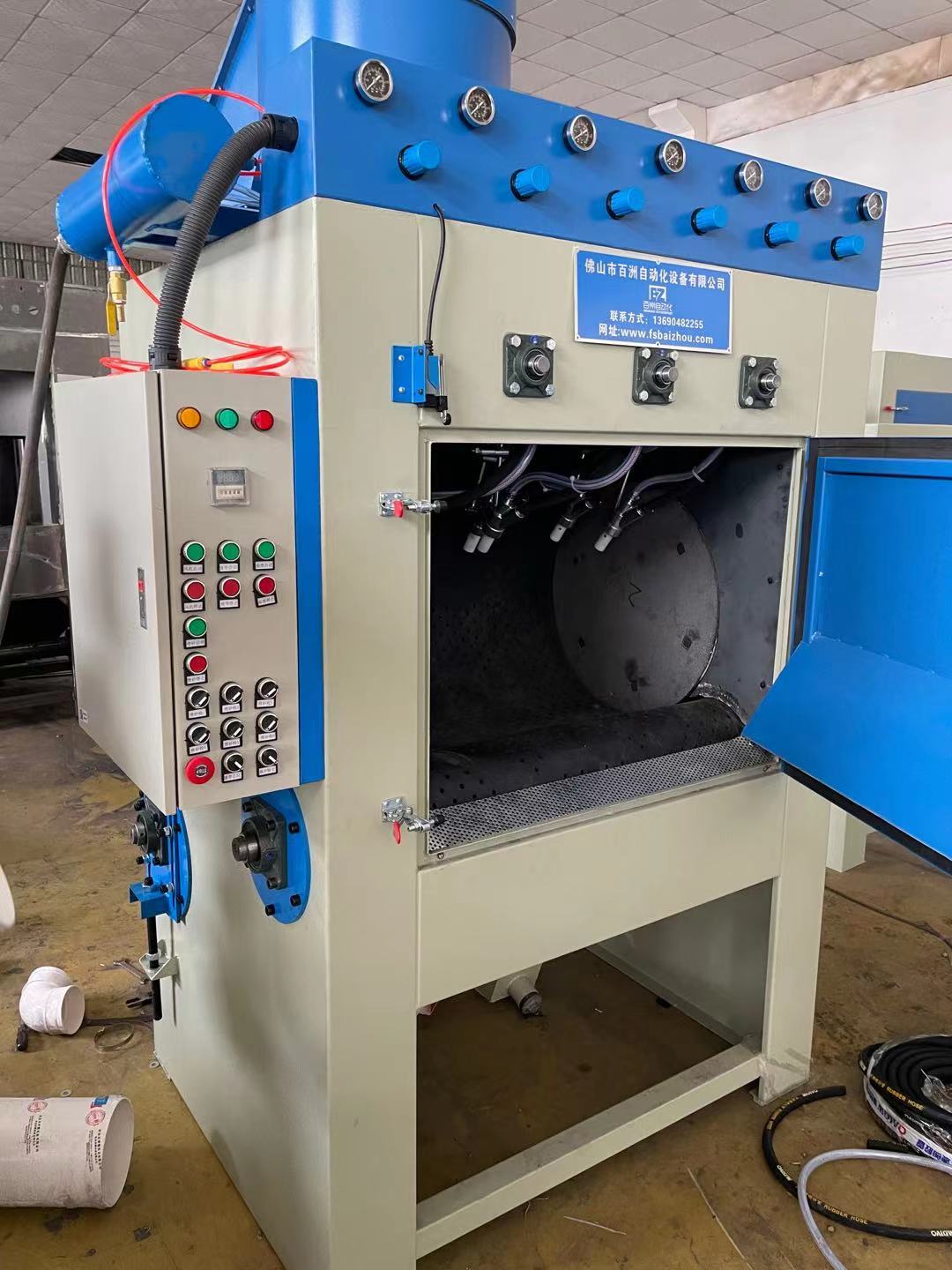 山西喷砂机履带式不锈钢餐具自动喷砂机