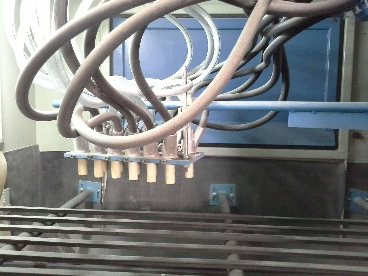 平面输送玻璃五金件压铸件不锈钢全自动喷砂机