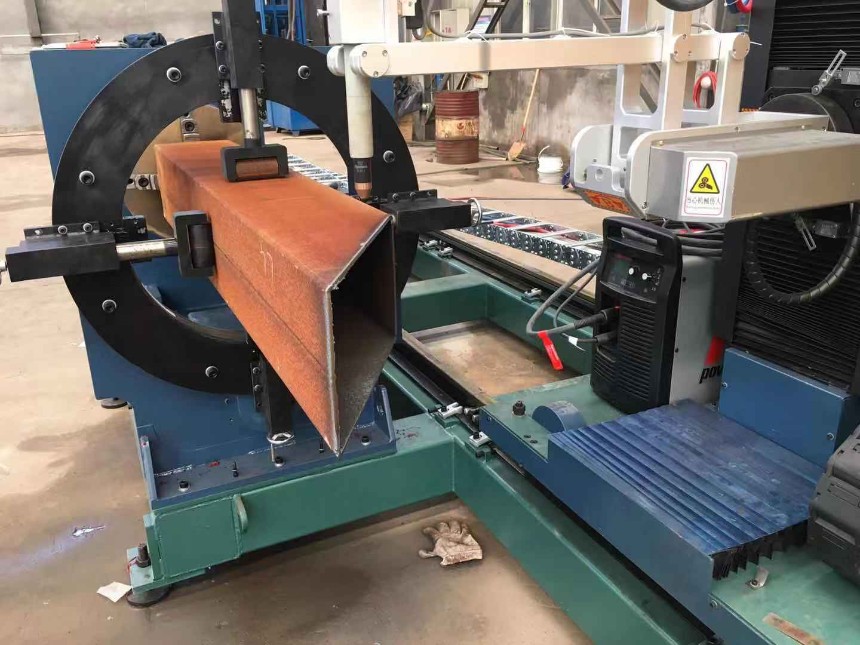 江苏矩形管方管圆管等离子切割机八轴等离子切割机价格