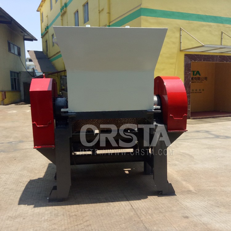 PET瓶粉碎机-塑料制品破碎设备-供应厂家-塑料再生加工设备-东莞柯达机械