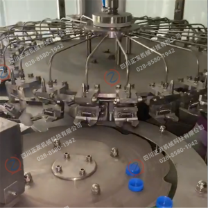 出售饮料机械10000p/h 小瓶水线 2019年