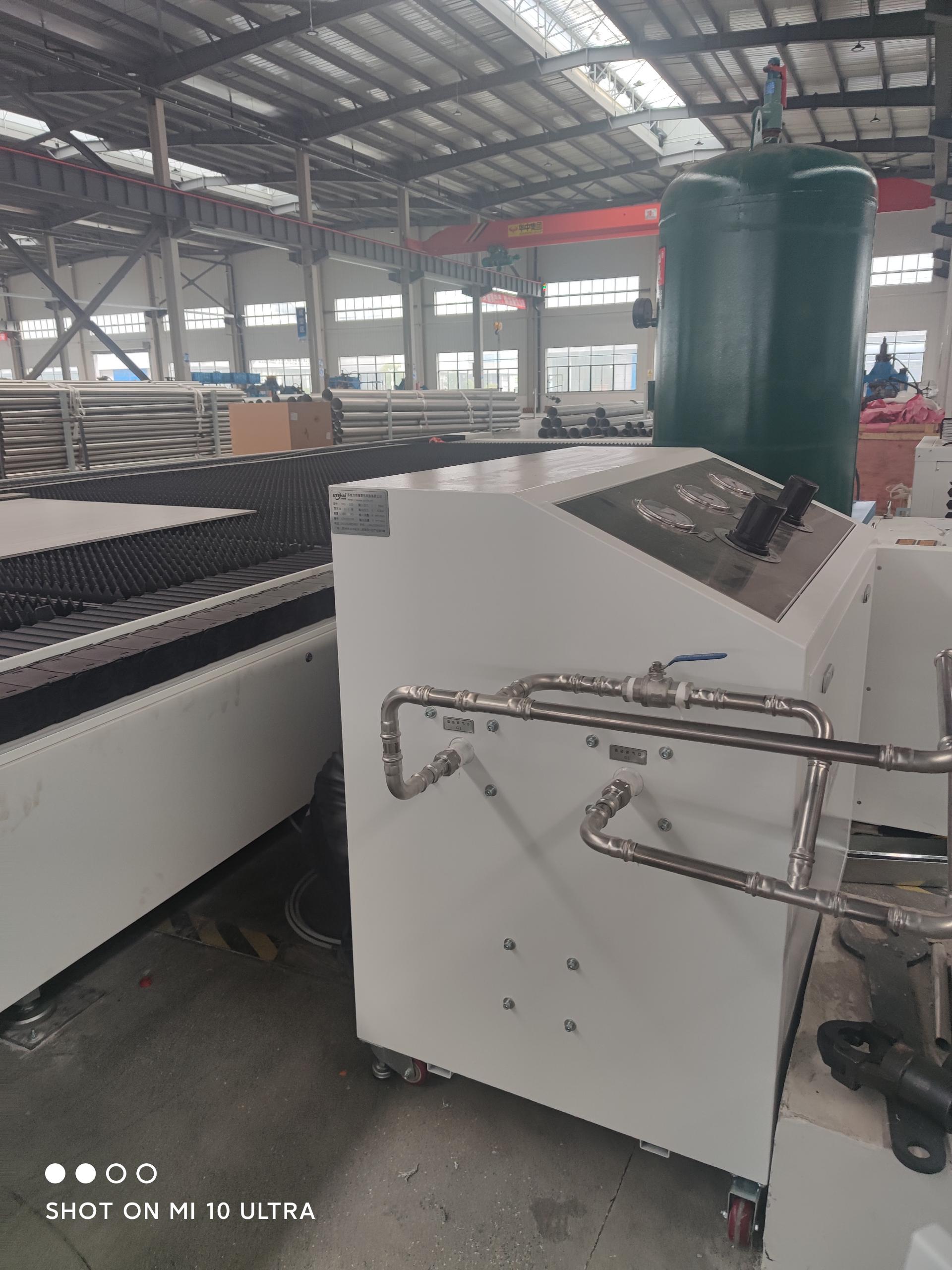 TPU-530氮气增压机激光切割视频