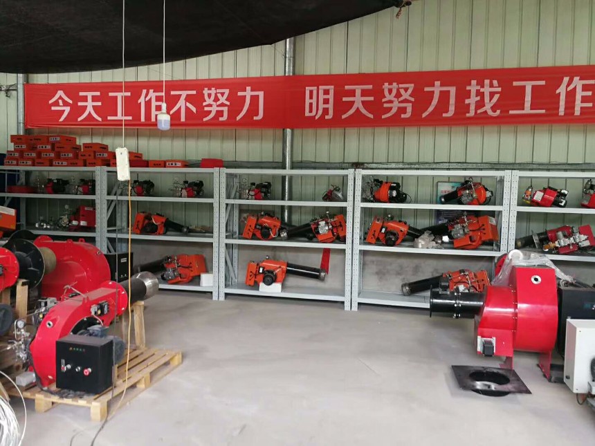 烧嘴厂家LYTY-70R烧嘴安装位置对加热炉的影响