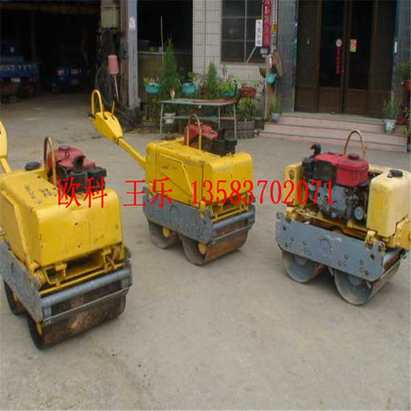 小型3吨震动汽油双轮压路机 座驾式压土机