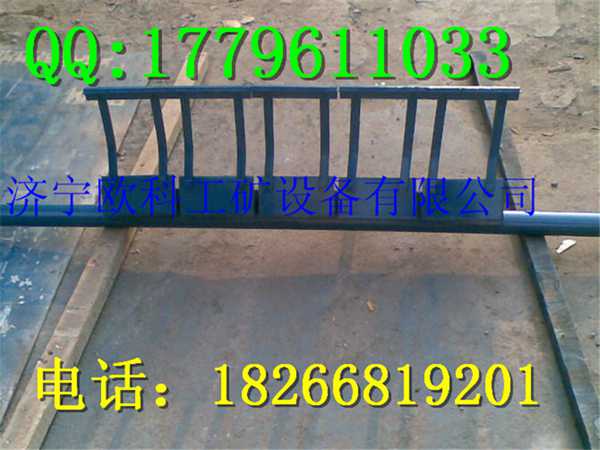 合金橡胶清扫器 橡胶体刀架  800mm头道皮带机合金橡胶清扫器