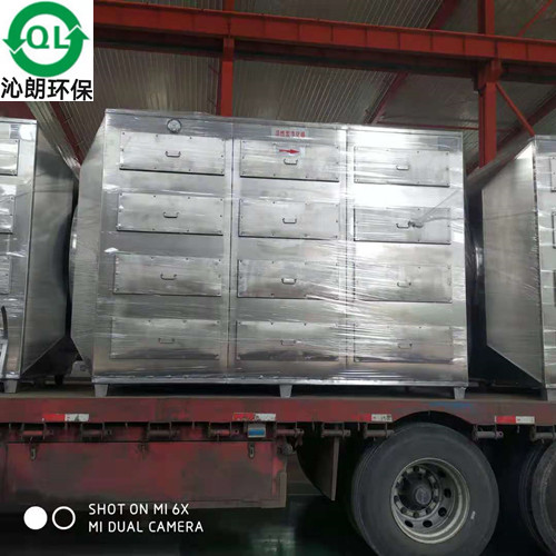 沁朗环保大量生产活性炭吸附箱其工作原理