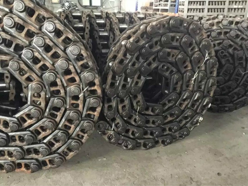挖掘机链条报价R360现代矿山链条履带挖机链筋