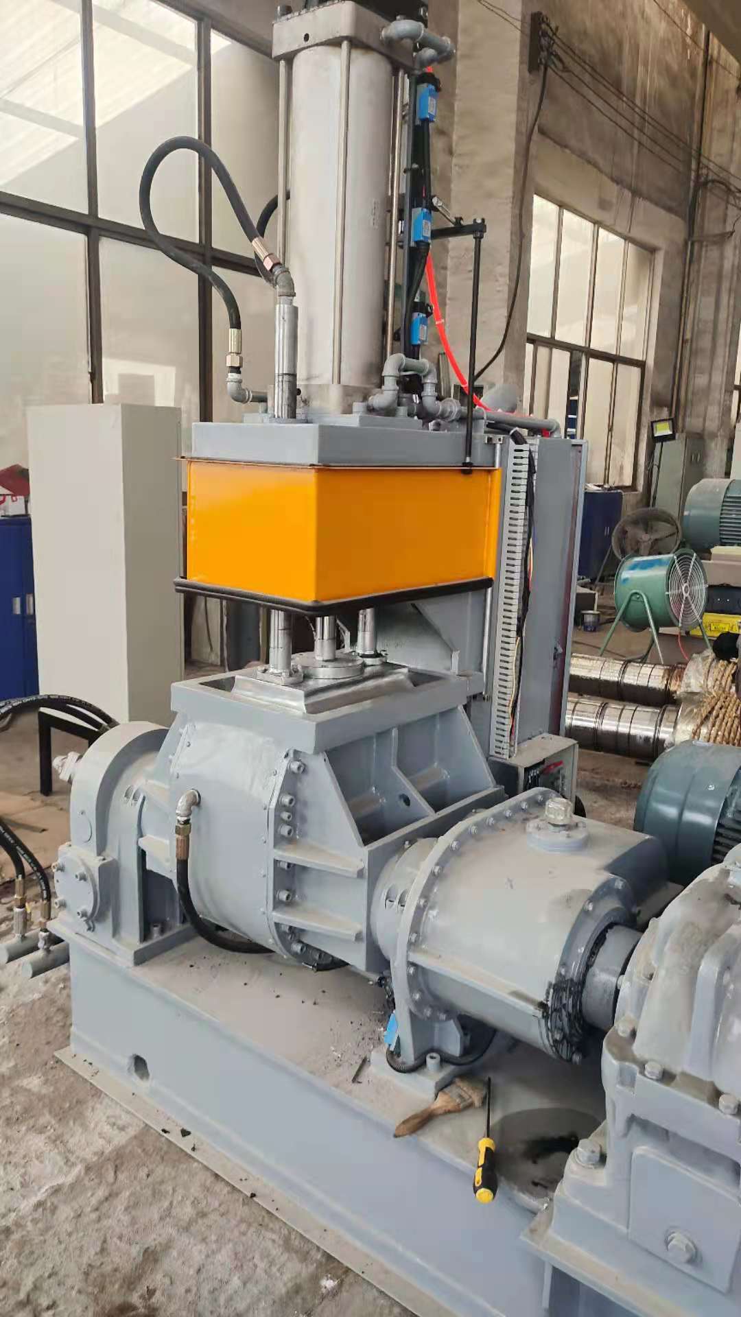 瑞兴10升密炼机