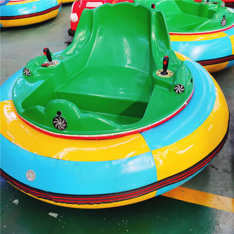 气圈碰碰车 自带激光对战系统 广场碰碰车亲子互动 厂家供应