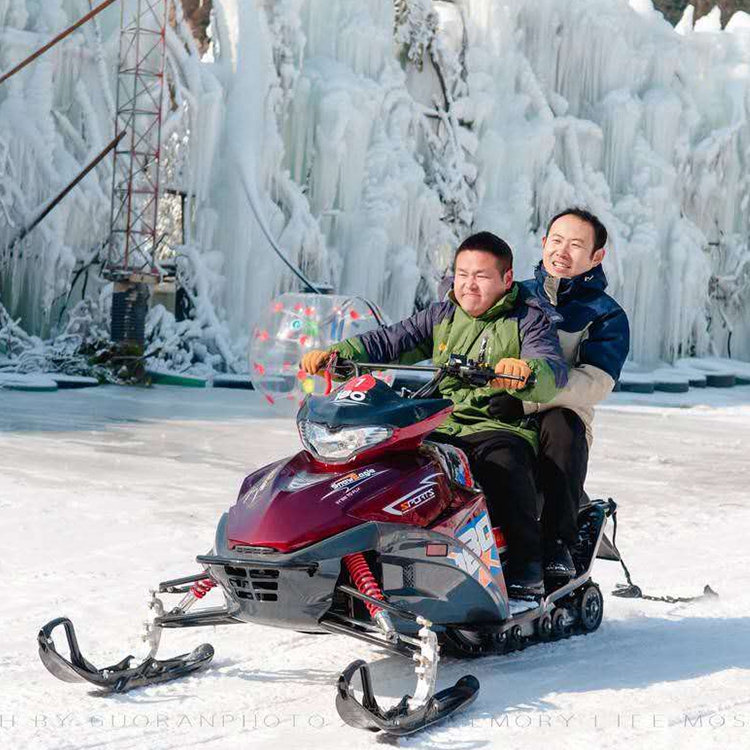 滑雪场游玩设备 雪上摩托车 亲子戏雪项目 双人雪上摩托车