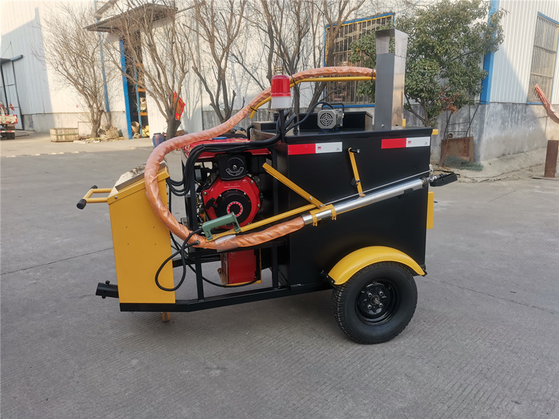 牵引式沥青灌缝机