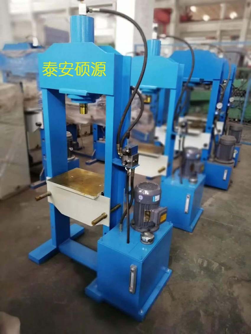 数控龙门式压力机引领智能机器新潮流