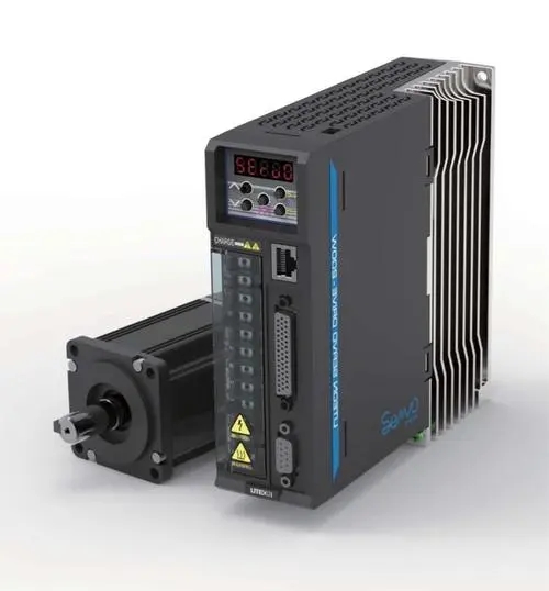 力士乐	DKC11 1-040-7-FW	驱动器