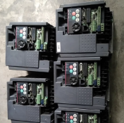 日本三菱FR-E740-1.5K-CH-变频器