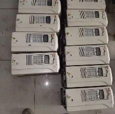 瑞士ABB  ACS800-01-0030-3 P901-变频器