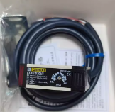 日本欧姆龙E3JK-R2M2-开关