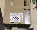 日本安川SGDS-02F12A-驱动器