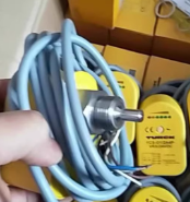 德国图尔克FCS-G1/2A4P-VRX/24VDC-开关