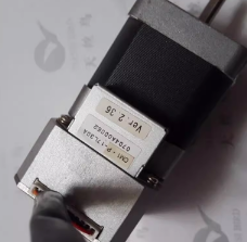 日本伺服KH42KM2B036-电机