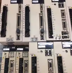 日本安川SGDS-04A12A-驱动器