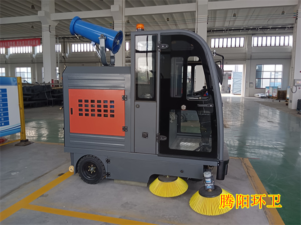 腾阳TY-2000驾驶式电动扫地车参数